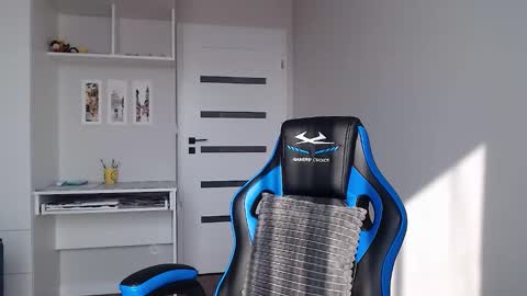 Emma  online show from March 2026 08:07:01 AM