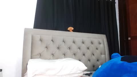 Valery honey online show from September 2025 09:53:01 PM