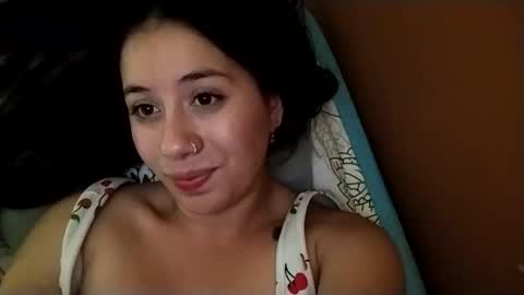 Snapshot of sweetie__annie chatting on April 2026 05:51:02 AM Ana Mara i cant Make noise My family is here online show from April 2026 05:51:02 AM
