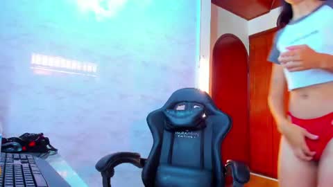 FOXXY online show from August 2026 11:56:02 AM