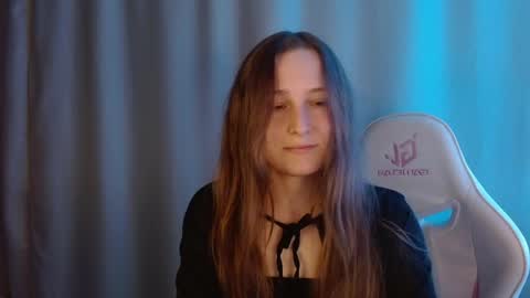 Annie online show from April 2026 09:13:01 PM