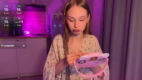 Snapshot of sweetielis chatting on February 2026 11:01:02 PM sweetie Lisa3 online show from February 2026 11:01:02 PM