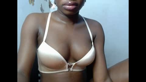 Snapshot of sweetjuicyclit chatting on July 2026 11:57:02 PM zuri online show from July 2026 11:57:02 PM