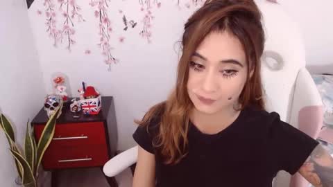 karen online show from October 2025 05:19:02 PM