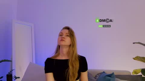 SweetKira1 online show from April 2026 06:10:01 PM