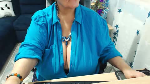 Snapshot of sweetladyrebeka chatting on January 2025 02:25:01 PM Rebeka online show from January 2025 02:25:01 PM