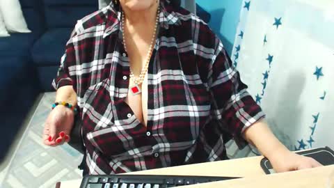 Snapshot of sweetladyrebeka chatting on February 2025 04:21:02 PM Rebeka online show from February 2025 04:21:02 PM