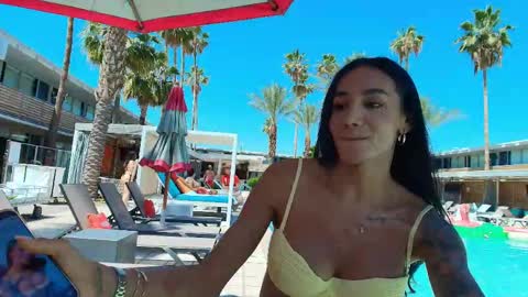 Laura Saenz  Geminis online show from April 2026 08:43:01 PM