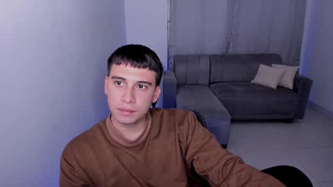 Snapshot of sweetlian_04 chatting on March 2025 08:59:01 AM Lian online show from March 2025 08:59:01 AM