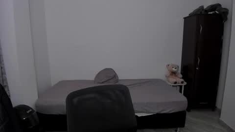 Snapshot of sweetlian_04 chatting on February 2026 02:06:02 AM Lian online show from February 2026 02:06:02 AM