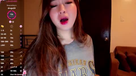 Zoe online show from November 2025 07:00:02 AM