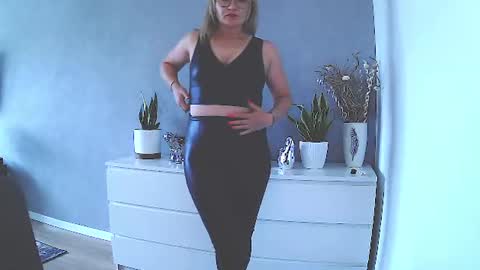 sweetmarthaaa online show from June 2026 08:49:02 AM