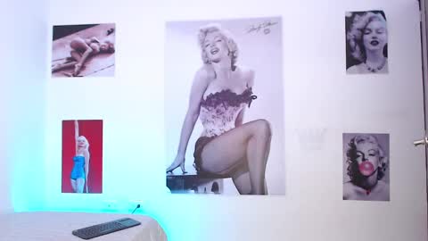 Snapshot of sweetmia_25 chatting on March 2025 07:10:02 PM MIA online show from March 2025 07:10:02 PM