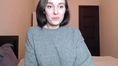 Mia online show from March 2026 04:56:02 PM