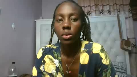 Novah girlie online show from June 2026 03:25:02 PM