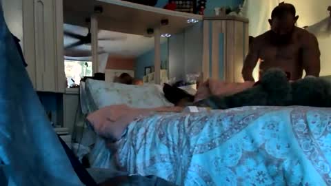 WeAim2PZzz online show from March 2025 11:53:02 AM