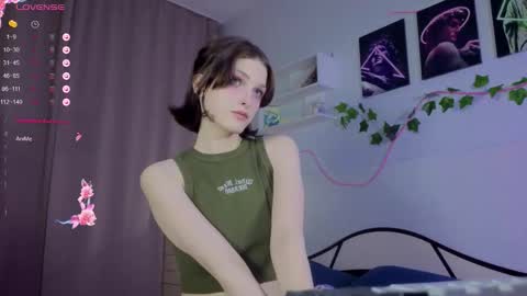 Anya online show from October 2025 08:51:02 PM