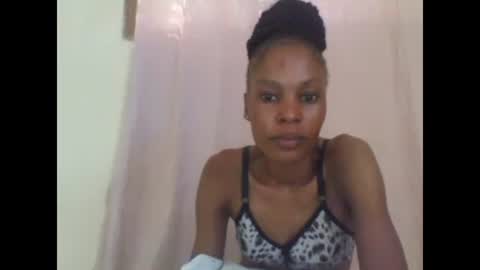 Snapshot of sweetpetite254 chatting on January 2025 01:02:02 PM ESTHER online show from January 2025 01:02:02 PM