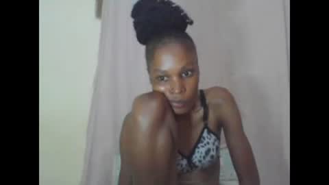 Snapshot of sweetpetite254 chatting on January 2025 02:11:01 AM ESTHER online show from January 2025 02:11:01 AM