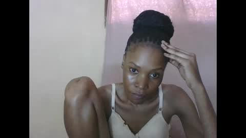 ESTHER online show from May 2026 12:15:01 PM