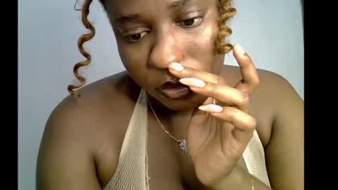 Snapshot of sweetpetitgirl chatting on June 2026 08:13:02 PM LILY BRANDY online show from June 2026 08:13:02 PM