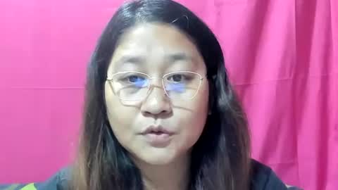 Snapshot of sweetpilipina88 chatting on January 2025 11:07:02 PM MIA online show from January 2025 11:07:02 PM