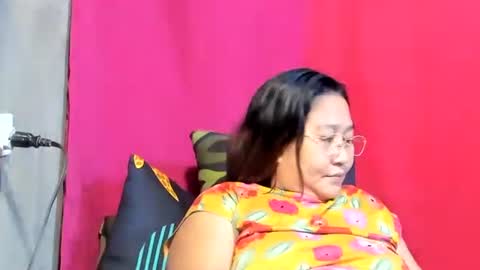 Snapshot of sweetpilipina88 chatting on January 2025 05:02:02 AM MIA online show from January 2025 05:02:02 AM