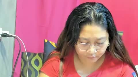 Snapshot of sweetpilipina88 chatting on January 2025 12:01:01 AM MIA online show from January 2025 12:01:01 AM