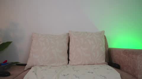 Snapshot of sweetpussyhot_ chatting on January 2025 12:37:02 PM Hello Welcome Im here from WEDNESDAY to SUNDAY 430am to  830am and 3  to 7  timeMONDAY and TUESDAY i rest online show from January 2025 12:37:02 PM