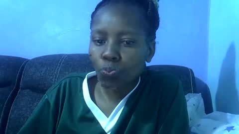 Snapshot of sweetqueen20 chatting on June 2026 02:00:01 AM queen online show from June 2026 02:00:01 AM