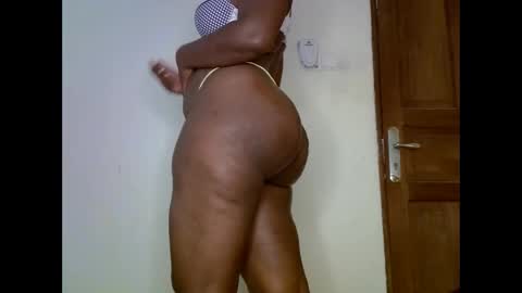 sweetrenne online show from February 2025 05:10:01 AM