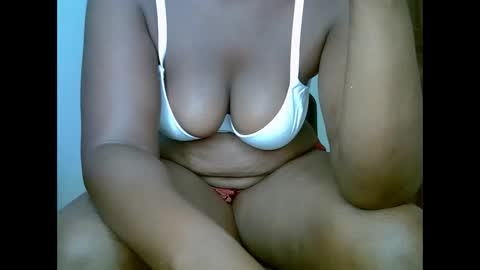 sweetrenne online show from March 2025 04:54:02 AM