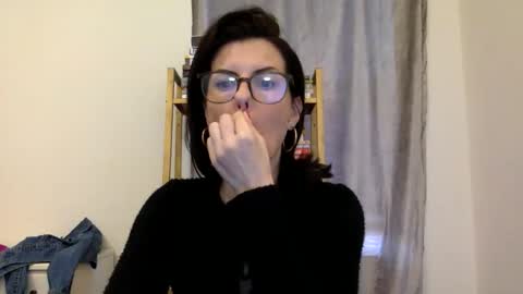 sweetriddance online show from November 2025 02:16:01 PM