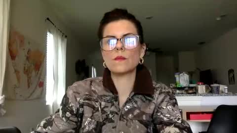 sweetriddance online show from April 2026 07:41:01 PM