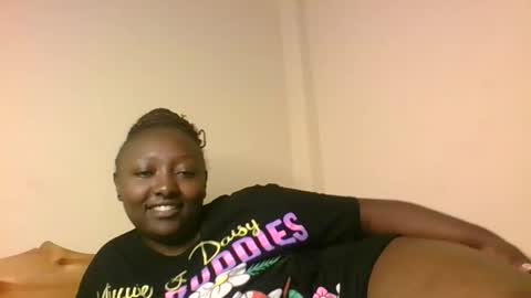 Snapshot of sweetrose2049 chatting on June 2026 07:03:02 AM Rose Watetu online show from June 2026 07:03:02 AM