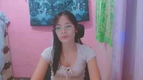 Snapshot of sweetsexygirl20 chatting on June 2026 04:57:01 AM Mia online show from June 2026 04:57:01 AM