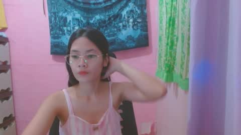 Snapshot of sweetsexygirl20 chatting on July 2026 06:05:01 AM Mia online show from July 2026 06:05:01 AM