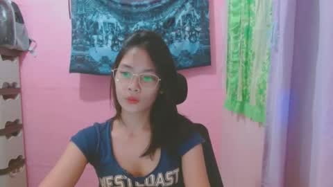 Snapshot of sweetsexygirl20 chatting on July 2026 07:01:01 AM Mia online show from July 2026 07:01:01 AM