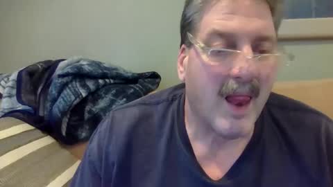 Snapshot of sweetsforu326 chatting on January 2025 08:10:02 PM sweetbrowneyes623 online show from January 2025 08:10:02 PM