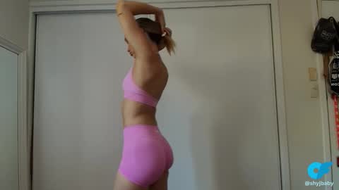 Snapshot of sweetshylax chatting on November 2025 01:27:01 AM Shyla Jay online show from November 2025 01:27:01 AM