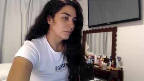 Dianis online show from February 2026 12:31:01 AM