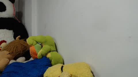 sweett_candy1 online show from February 2025 03:34:02 AM