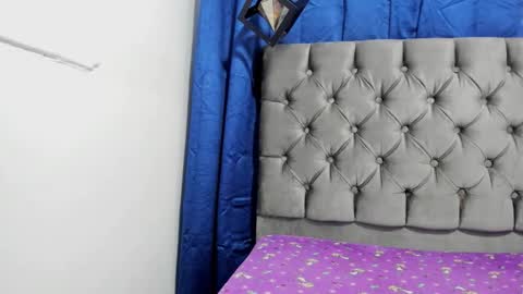 Snapshot of sweett_luna_19 chatting on January 2026 12:44:02 PM sweett_luna_19 online show from January 2026 12:44:02 PM