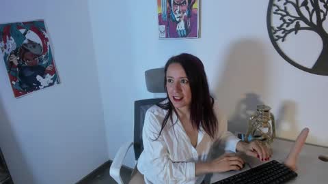 sweeteve online show from June 2026 10:43:02 AM