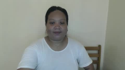 Snapshot of sweettightpussyhole chatting on May 2026 08:22:02 AM mia and luna online show from May 2026 08:22:02 AM
