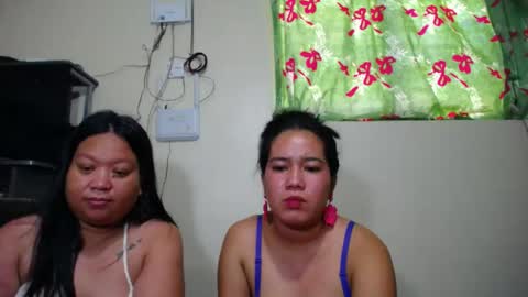 Snapshot of sweettightpussyhole chatting on May 2026 02:06:01 AM mia and luna online show from May 2026 02:06:01 AM