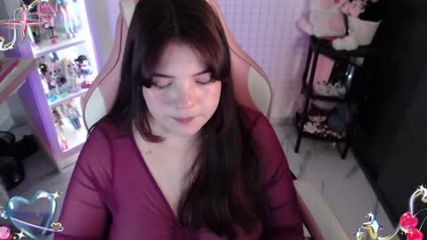 Pau online show from December 2024 10:45:01 PM