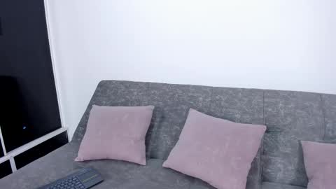 ALONDRA online show from February 2026 07:42:02 PM