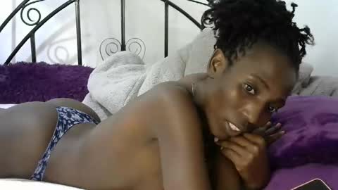 sweetvalariy online show from February 2025 04:37:02 PM