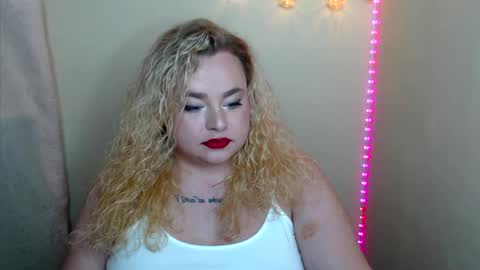 sweetvlada13 online show from May 2026 05:17:02 PM
